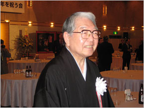 �׍]�p����