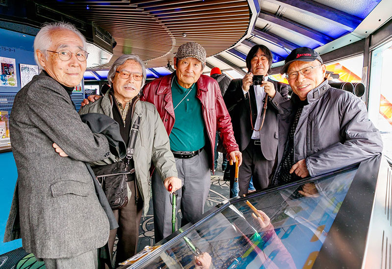 �ӏH�̋��s360�x�W�]