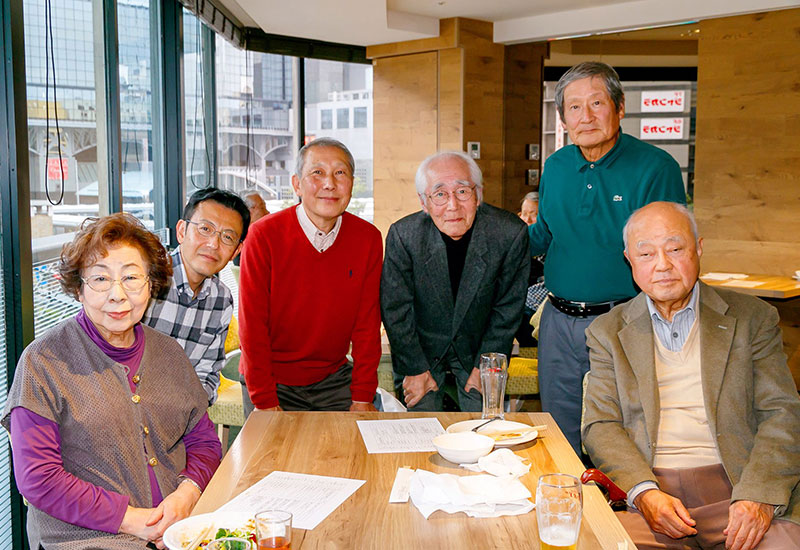 �ӏH�̋��s360�x�W�]